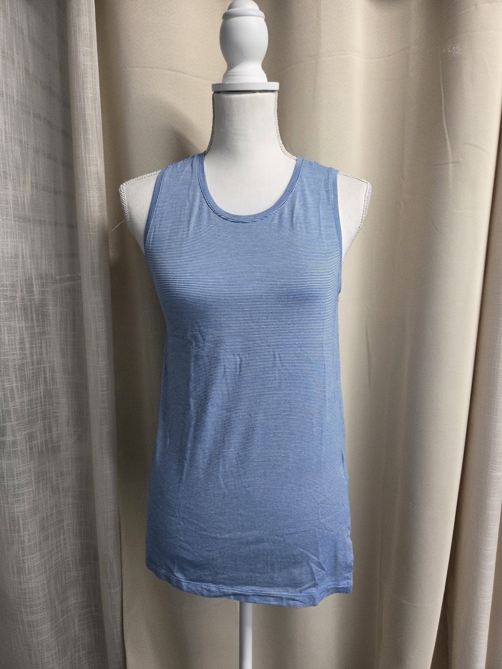 Adrienne Vittadini Light Blue Sleeveless Crewneck Summer Tank Size S